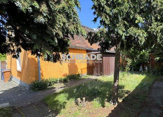 …vom sonnigen Innenhof ins Haus