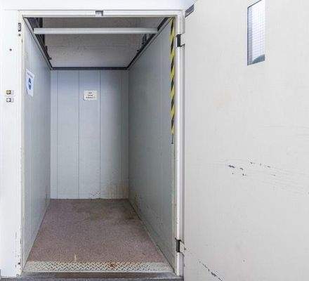 Lastenaufzug Nebengebäude