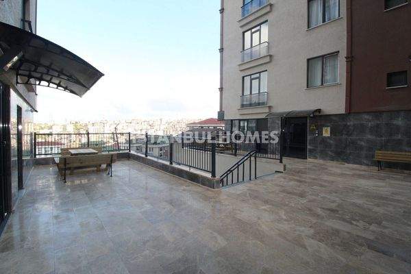 New Build Apartment Near Amenities in Eyupsultan Istanbul