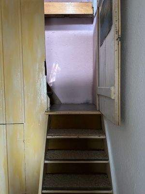Treppenaufgang zum Dachboden
