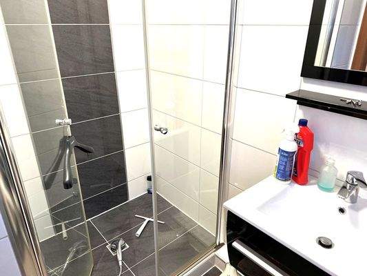 2. Duschbad