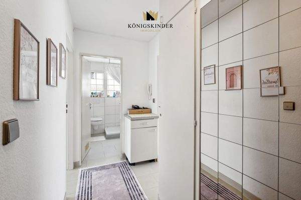 Flur mit Einbauschrank