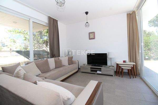 Furnished Triplex Villa with Pool in Kadriye Antalya