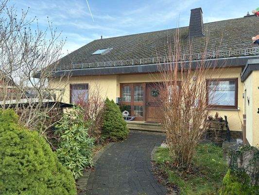 Eingangsseite Wohnhaus