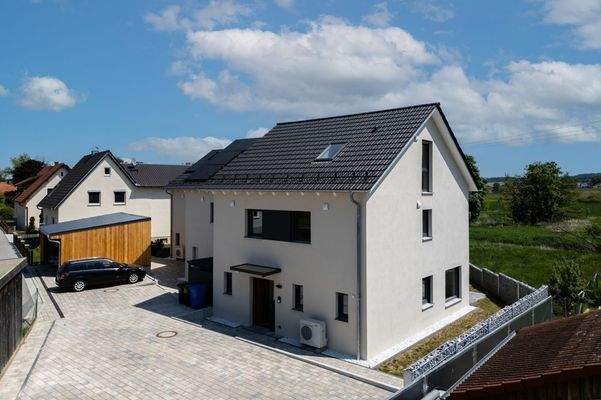 Hauseingang Stellplätze