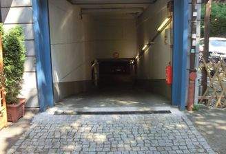 PIC_Tiefgargeneinfahrt offen_Moz6.JPG