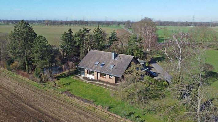 Seitenansicht Drohnenaufnahme