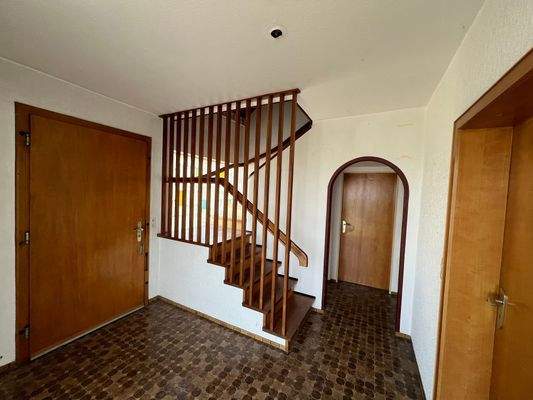 Hauseingang und Diele EG