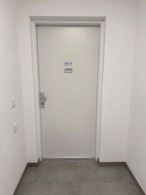 Wohnungseingangstür.jpg