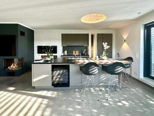 SieMatic-Einbauküche/Kamin