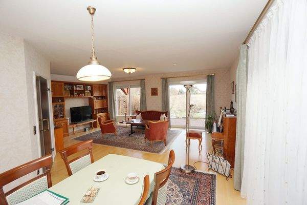 EG Wohnzimmer (6).jpg