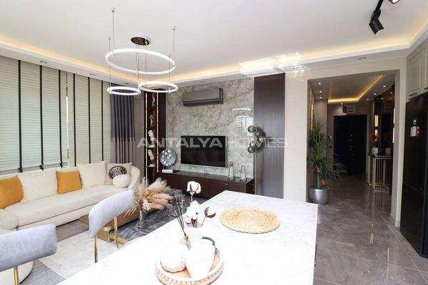 Flats with City and Sea Views in Mersin Tomuk