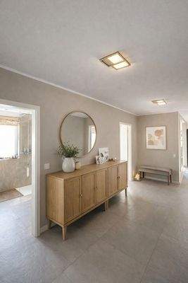 Flur virtuell möbliert