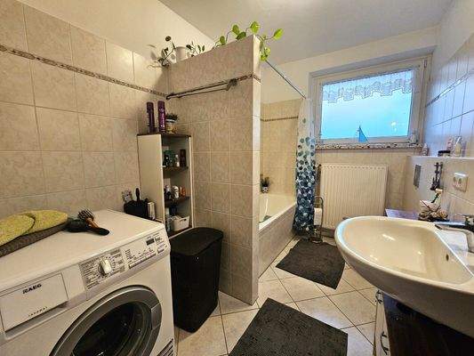 Wannenbad Erdgeschoss