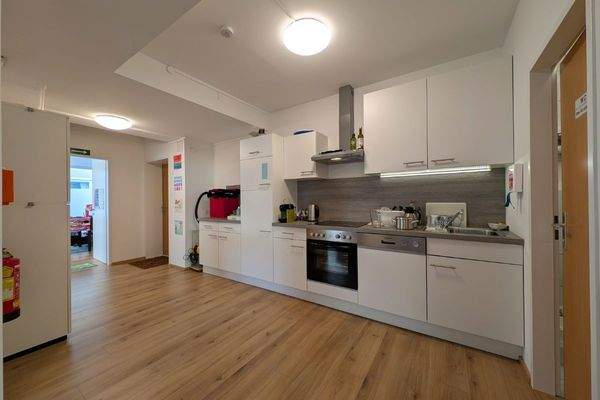 Büro - Küche, Gang Foto 1.jpg