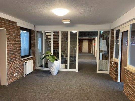 Büroflur Erdgeschoss
