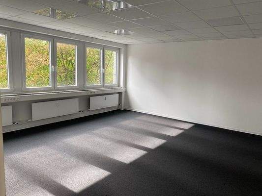 renoviertes Büro zur Rückseite