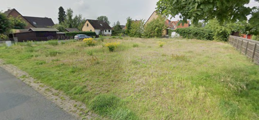 Grundstücksfoto.png