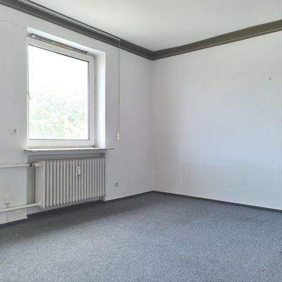 I. OG -schlicht in Grau