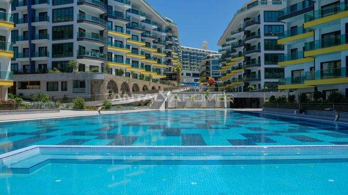 Key-Ready Flats in a Complex with Private Beach in Kargicak Alanya