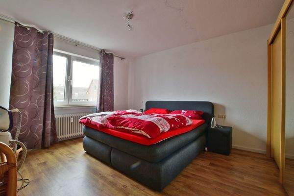 OG li - Schlafzimmer