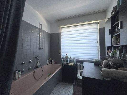 Badezimmer der Erdgeschosswohnung 2025