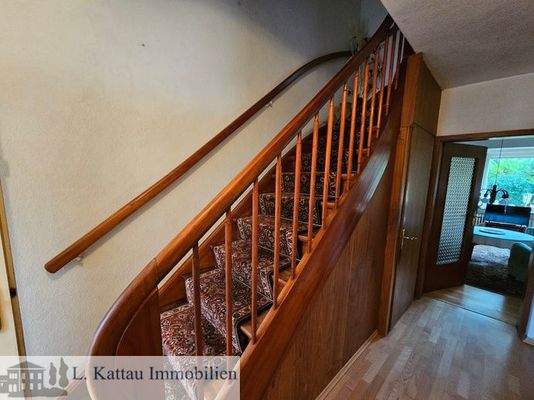 Treppenaufgang ins Obergeschoss