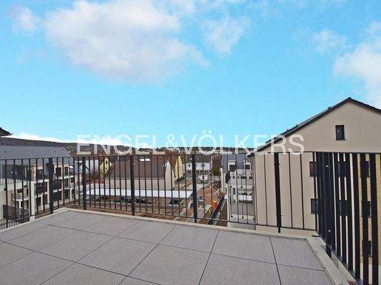 Großer Balkon mit herrlichem Blick