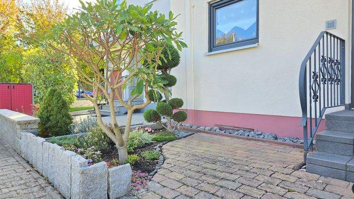 Gepflegter Vorgarten