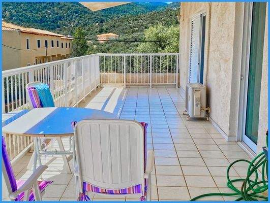 b1a4545f08d14034899461327fe833cc-original