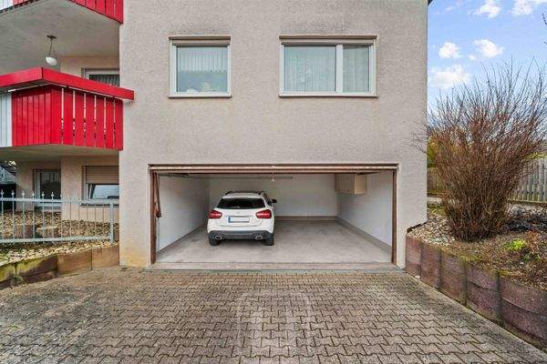 Platz für 2 Fahrzeuge