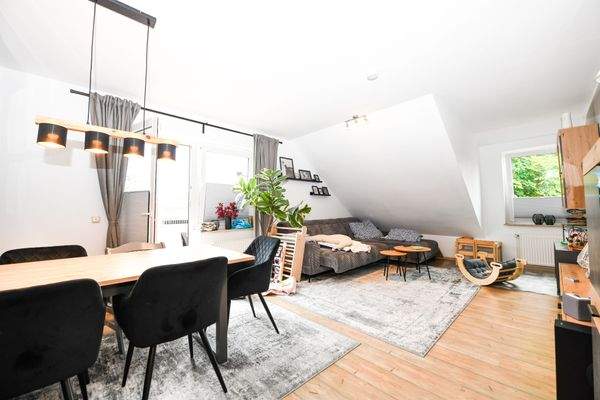 DG - Wohn- / Esszimmer