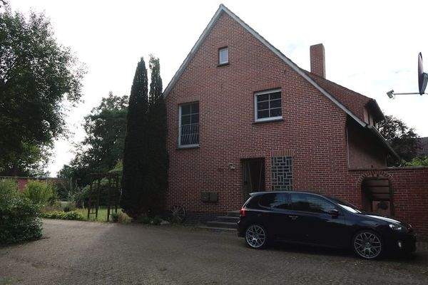 Blick auf den Hauseingang