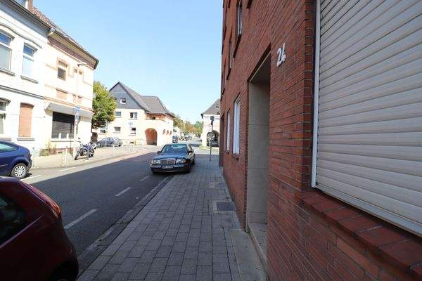 Strassenansicht (4).JPG