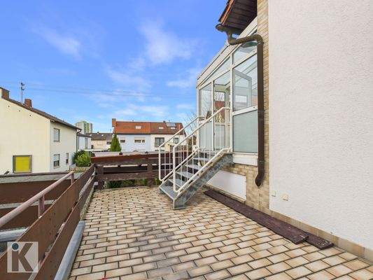 Dachterrasse über der Garage