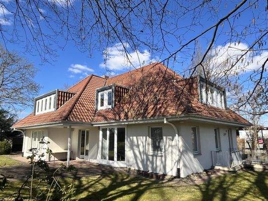 Rück-/Seitenansicht