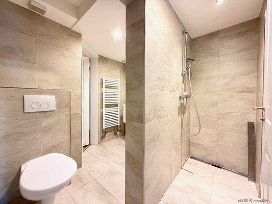 Wohnfreude pur unter einem großen Dach (1)