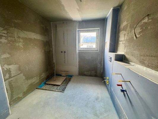 Gäste Badezimmer mit Dusche