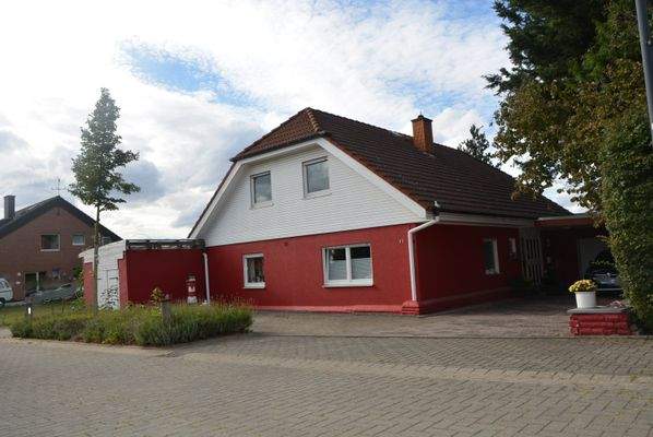 Vordere Ansicht des Hauses