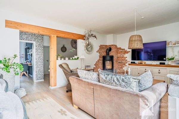 Wohnzimmerbereich mit Kamin