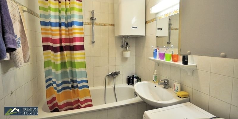 INNSBRUCK: 4-Zimmer-Wohnung mit Balkon - Bad