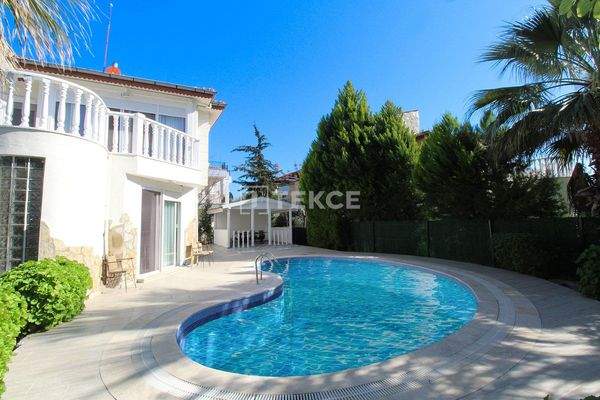 Detached Furnished Villa in a Popular Location in Belek Antalya