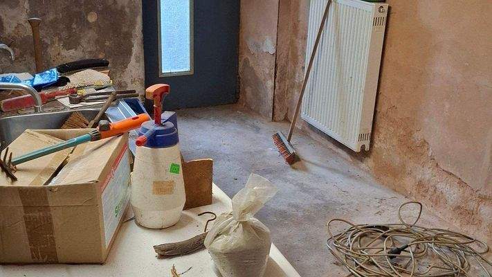 Keller mit Zugang Aussenbereich