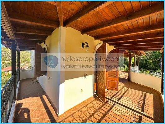 ca893c3070724fe8bd05f485b389cc4e-original