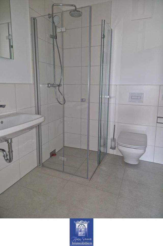 Tolle 2-Zimmer-Wohnung: Barrierefrei ... Balkon ... 2 Bäder ... Lift ... Ideal für WG - Foto 2
