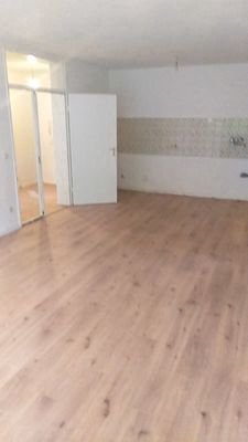 Wohnzimmer mit Küche