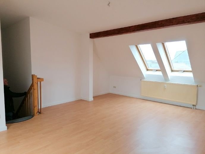 !! Maisonettewohnung, 3 Zimmer mit EBK und Balkon !!