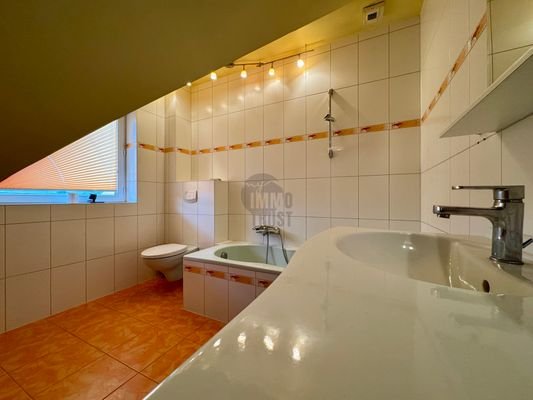 Badezimmer OG