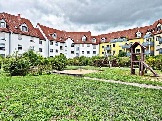 Neuer Spielplatz im Innenhof