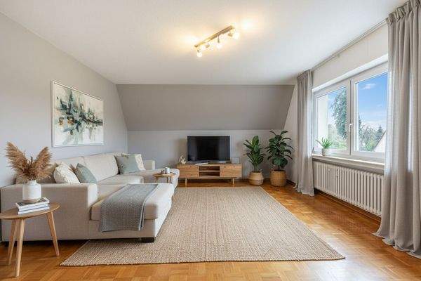 Wohnzimmer Dachgeschoss KI 